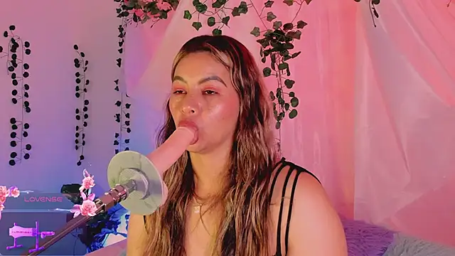 Snapshot of chubbyZoe chatting on November 2025 11:30:01 PM chubbyZoe online show from November 2025 11:30:01 PM