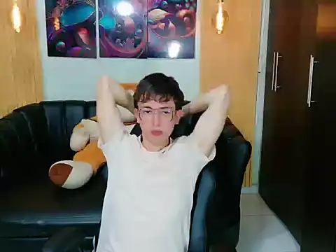Dominic Carmine online show from October 2025 07:37:01 PM