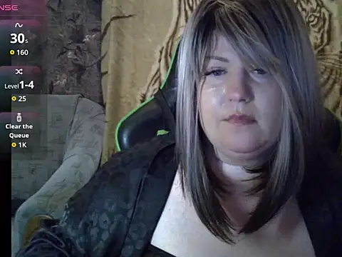 YuliiaSan online show from November 2025 09:20:02 PM