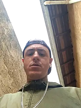 Snapshot of Bottz777 chatting on October 2025 03:54:02 PM Bottz777 online show from October 2025 03:54:02 PM