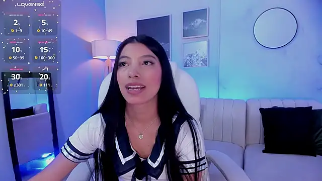 Snapshot of Tiffany_Low chatting on November 2025 03:24:01 PM Tiffany Low online show from November 2025 03:24:01 PM