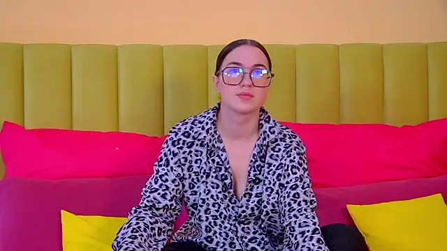 AnneAvery online show from October 2025 06:47:01 AM