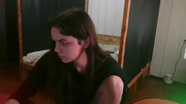 Snapshot of EthelsLover chatting on May 2026 10:33:02 AM EthelsLover online show from May 2026 10:33:02 AM