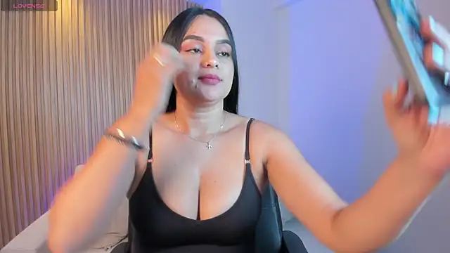 Megancoxx online show from October 2025 10:56:02 AM