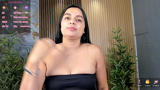 Megancoxx online show from October 2025 10:52:02 AM