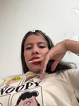 Snapshot of EMILIIA_RICHTER__ chatting on October 2025 06:38:02 PM EMILIIA RICHTER online show from October 2025 06:38:02 PM