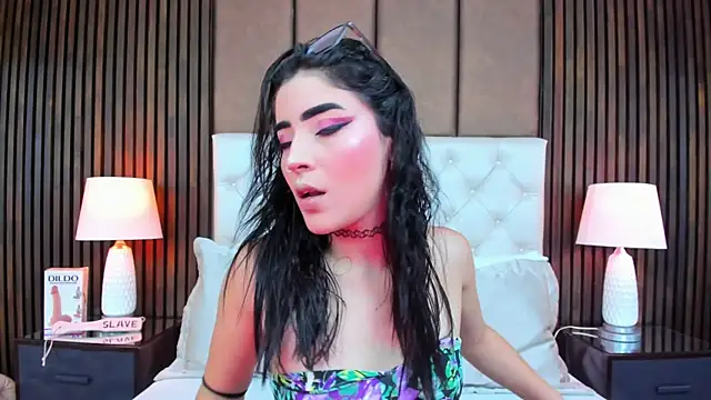 Snapshot of SamyySwet chatting on October 2025 08:31:02 PM SamyySwet online show from October 2025 08:31:02 PM