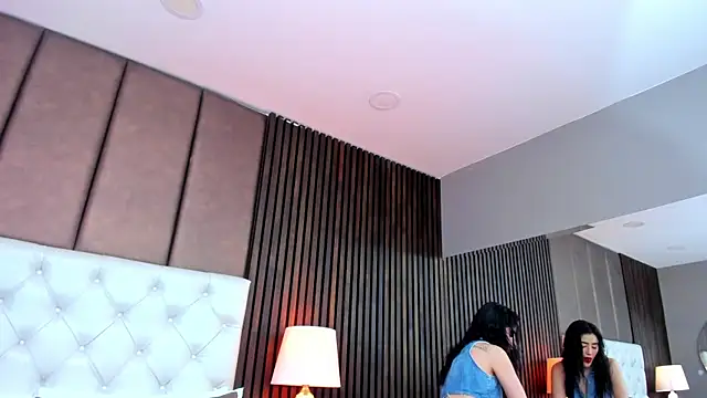 Snapshot of SamyySwet chatting on November 2025 08:09:01 PM SamyySwet online show from November 2025 08:09:01 PM