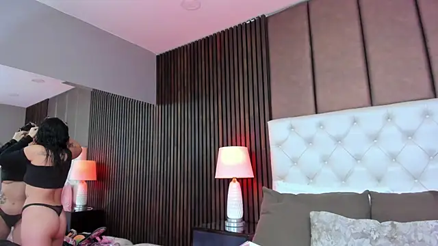 Snapshot of SamyySwet chatting on November 2025 01:05:01 AM SamyySwet online show from November 2025 01:05:01 AM