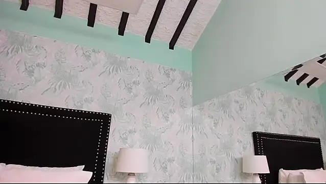 Snapshot of SamyySwet chatting on December 2025 08:36:02 PM SamyySwet online show from December 2025 08:36:02 PM