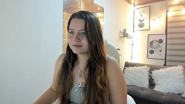 sophiee09  online show from October 2025 01:54:01 PM