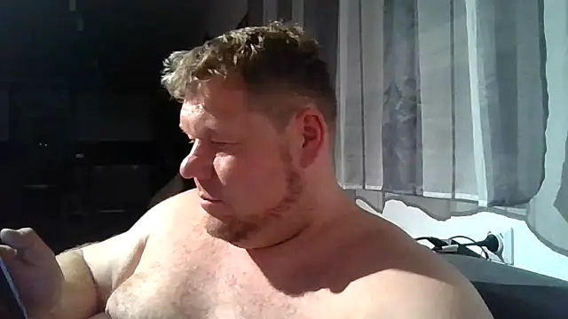 fetter Daddy Berlin online show from October 2025 05:57:02 PM
