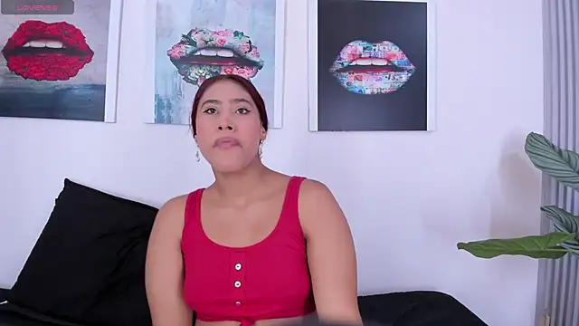 Girls inlove online show from October 2025 12:02:02 PM