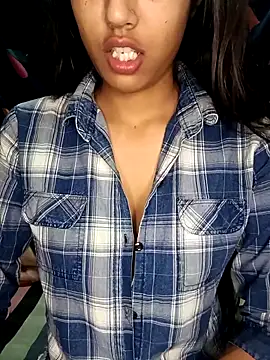 reetika6375 online show from November 2025 07:23:01 PM