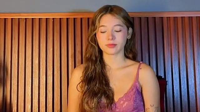 VictoriaSpark online show from October 2025 12:17:02 PM