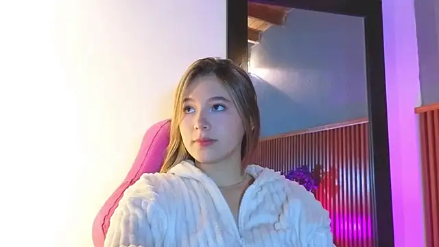 VictoriaSpark online show from November 2025 11:54:02 AM