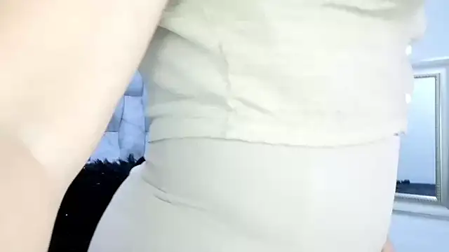 sofiagutierrez   online show from October 2025 03:10:02 AM