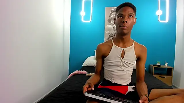 Sebastian Ortizdy online show from September 2025 08:35:01 PM