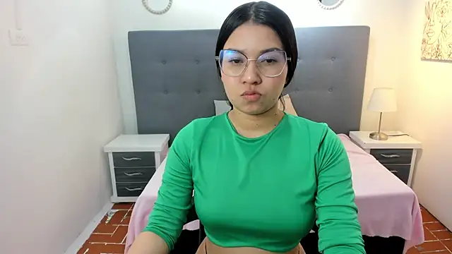 Snapshot of chaneelstark chatting on November 2025 04:27:01 AM chaneelstark online show from November 2025 04:27:01 AM