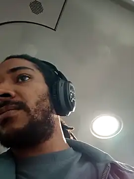 Mikaaa97 online show from February 2026 12:57:02 PM