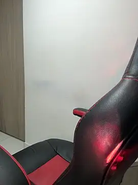 Isa klein online show from November 2025 02:22:01 AM