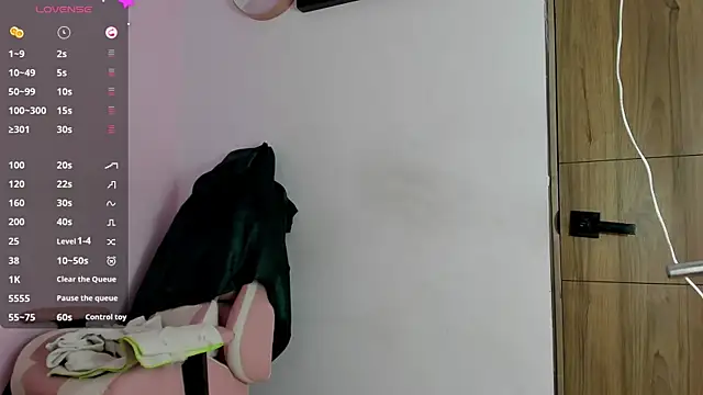 Yuni kim online show from November 2025 03:24:02 PM