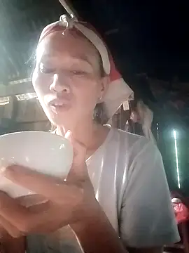 donna-bae online show from September 2025 11:51:02 PM