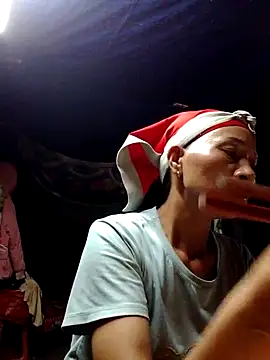 donna-bae online show from October 2025 12:27:01 PM