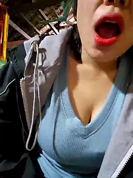 Snapshot of CicumBae chatting on October 2025 11:51:02 PM CicumBae online show from October 2025 11:51:02 PM