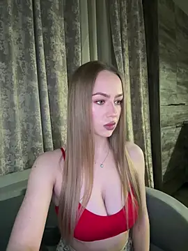 MissOyee online show from February 2026 07:15:01 PM