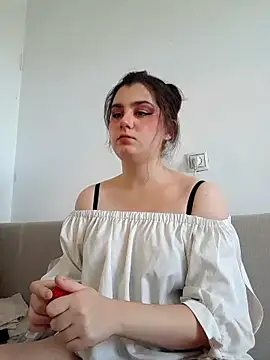 Snapshot of Luna_Moody chatting on October 2025 11:07:01 AM Luna Moody online show from October 2025 11:07:01 AM