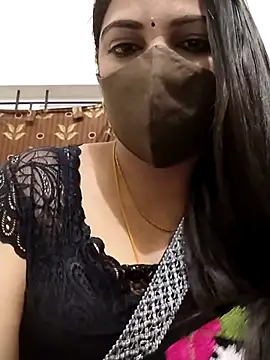 Snapshot of hottamil_honey_couples chatting on October 2025 10:50:02 PM hottamil honey couples online show from October 2025 10:50:02 PM