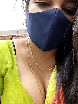 Snapshot of hottamil_honey_couples chatting on October 2025 10:54:02 PM hottamil honey couples online show from October 2025 10:54:02 PM