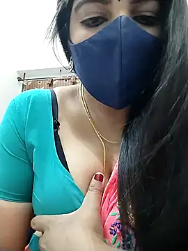 Snapshot of hottamil_honey_couples chatting on October 2025 10:08:02 PM hottamil honey couples online show from October 2025 10:08:02 PM