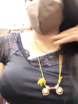 Snapshot of hottamil_honey_couples chatting on November 2025 11:07:02 PM hottamil honey couples online show from November 2025 11:07:02 PM