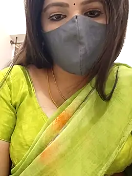 Snapshot of hottamil_honey_couples chatting on November 2025 10:31:02 PM hottamil honey couples online show from November 2025 10:31:02 PM