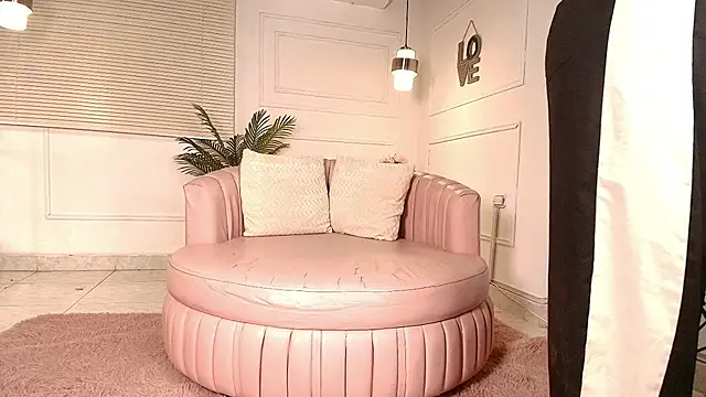 alessia moon1 online show from January 2026 12:07:02 PM