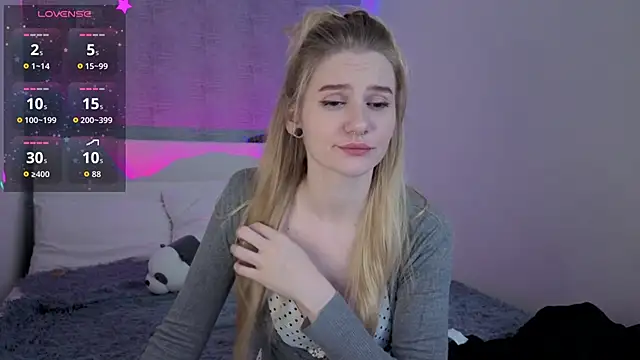 Ange Lus online show from November 2025 11:02:01 PM