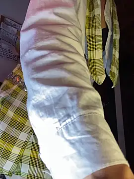 Snapshot of Nymphel1Moth chatting on September 2025 11:06:02 PM Nymphel1Moth online show from September 2025 11:06:02 PM