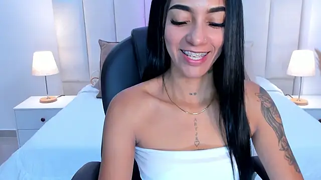 Snapshot of miavegas1 chatting on October 2025 12:00:02 AM miavegas1 online show from October 2025 12:00:02 AM