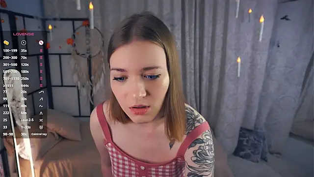 Snapshot of JinnySitts chatting on November 2025 08:55:01 PM JinnySitts online show from November 2025 08:55:01 PM