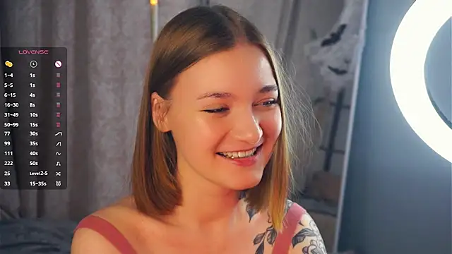 Snapshot of JinnySitts chatting on November 2025 08:20:02 PM JinnySitts online show from November 2025 08:20:02 PM