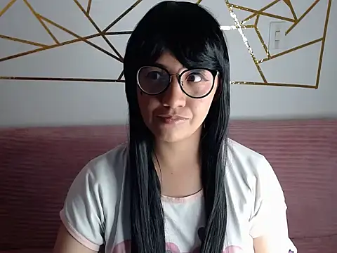 Snapshot of Amycosplay_99 chatting on October 2025 12:04:02 PM Amycosplay 99 online show from October 2025 12:04:02 PM