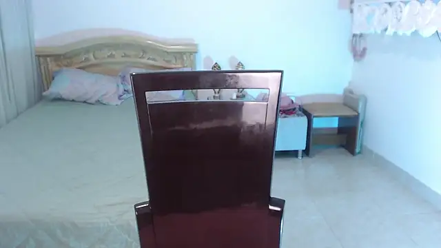 Gia Dior online show from October 2025 09:12:02 PM