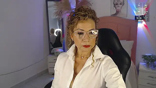 Jademommy  online show from November 2025 06:29:01 PM