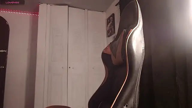 Chrys harris77 online show from November 2025 01:52:02 AM