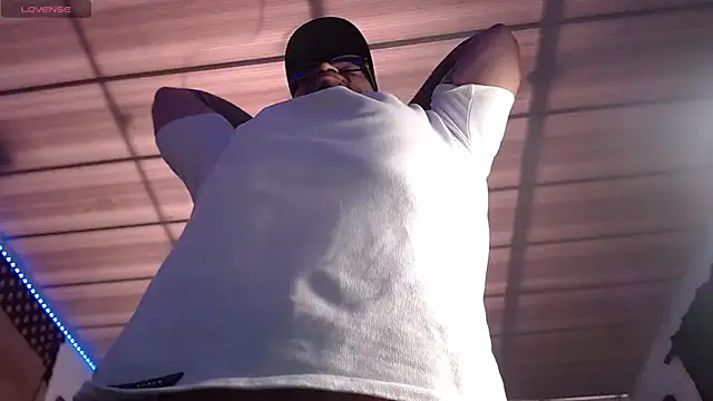 Chrys harris77 online show from December 2025 06:14:03 PM