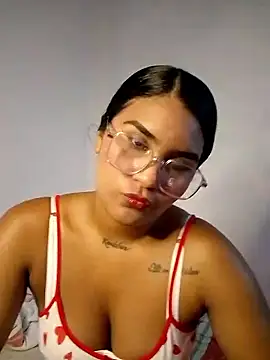 Renata Zoe online show from February 2026 12:42:01 AM