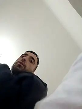 Deffnot7777 online show from December 2025 05:31:02 PM