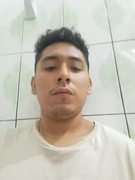 Snapshot of latinbigcock1_ chatting on October 2025 01:44:02 AM latinbigcock1  online show from October 2025 01:44:02 AM